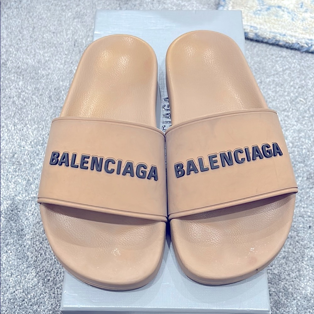 Balenciaga Tan Slides Size 38
